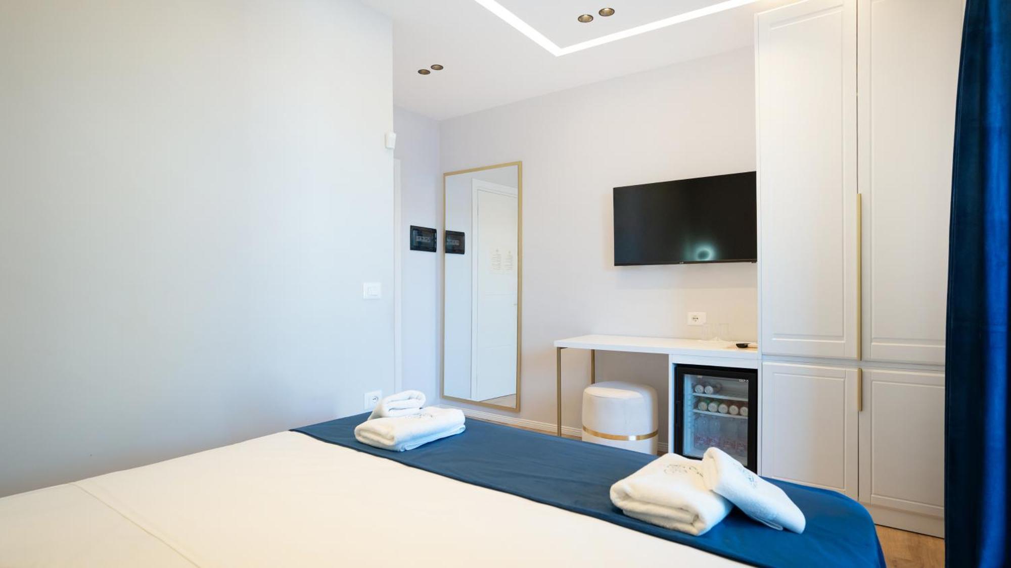 Sea Queen Luxury Hotel Radhimë Exterior foto