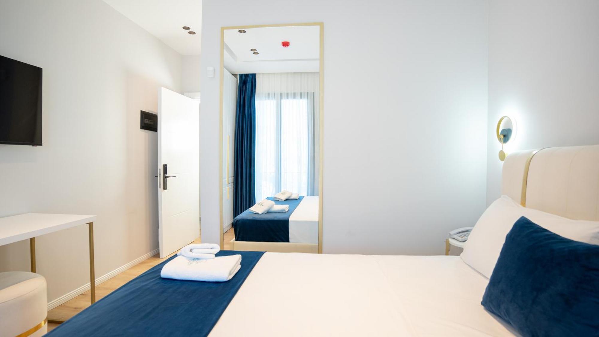 Sea Queen Luxury Hotel Radhimë Exterior foto