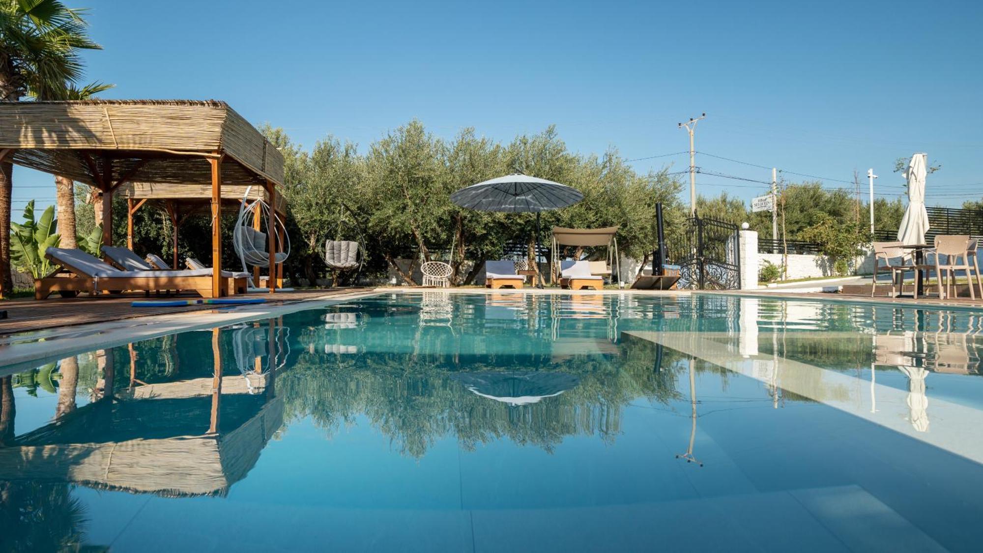 Sea Queen Luxury Hotel Radhimë Exterior foto