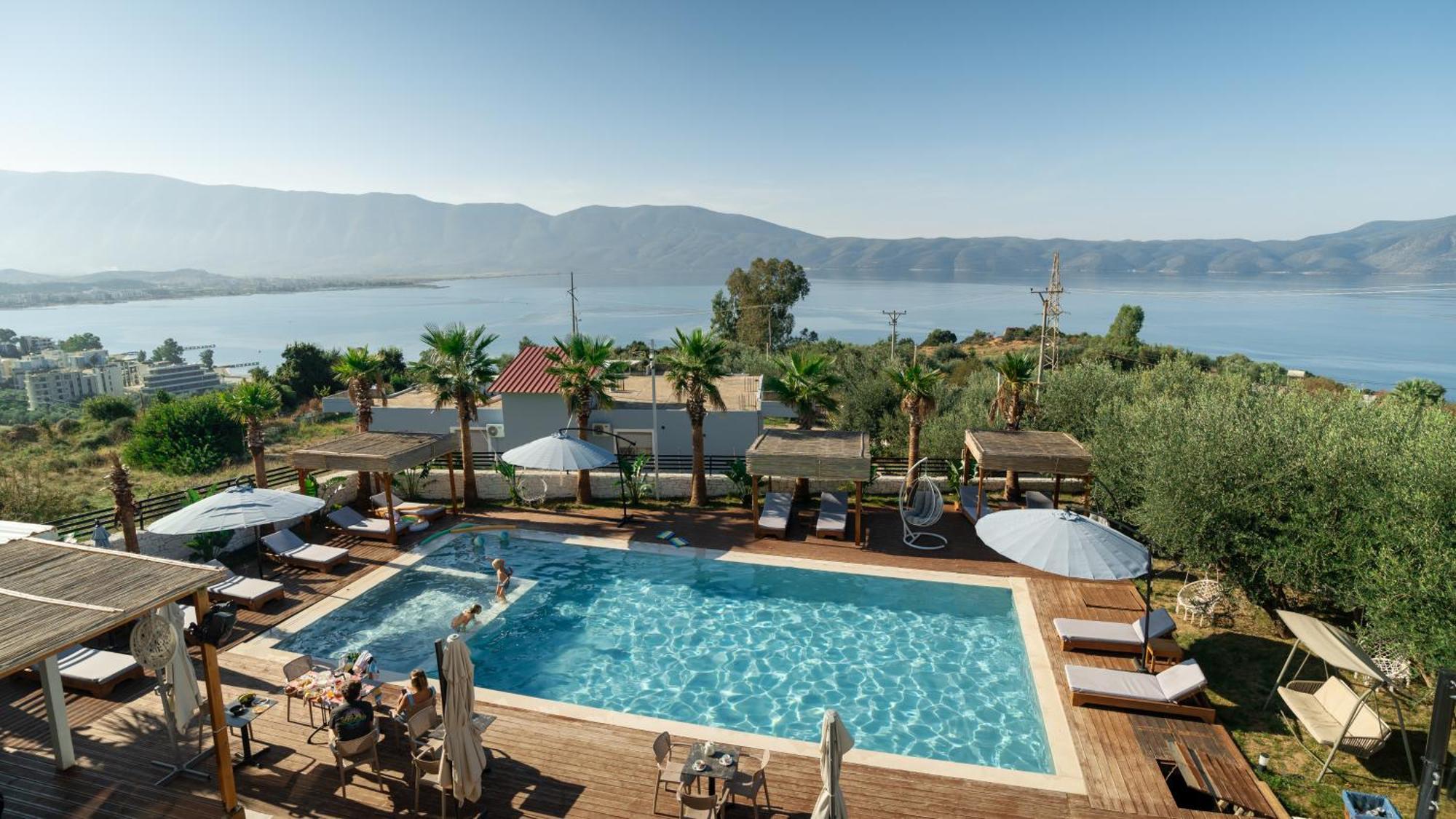 Sea Queen Luxury Hotel Radhimë Exterior foto