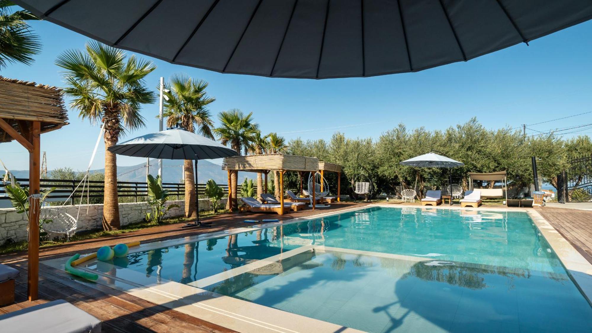 Sea Queen Luxury Hotel Radhimë Exterior foto