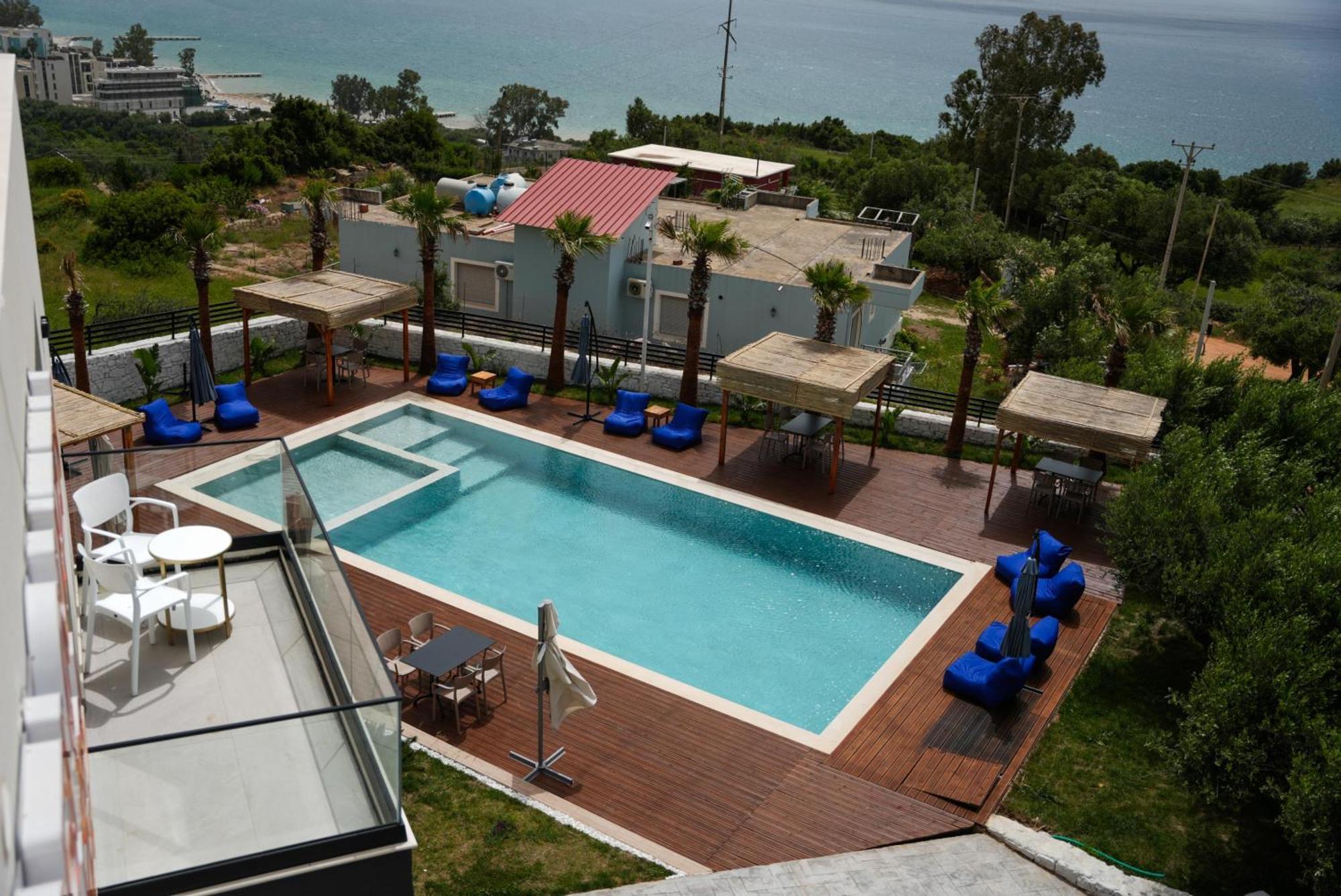Sea Queen Luxury Hotel Radhimë Exterior foto
